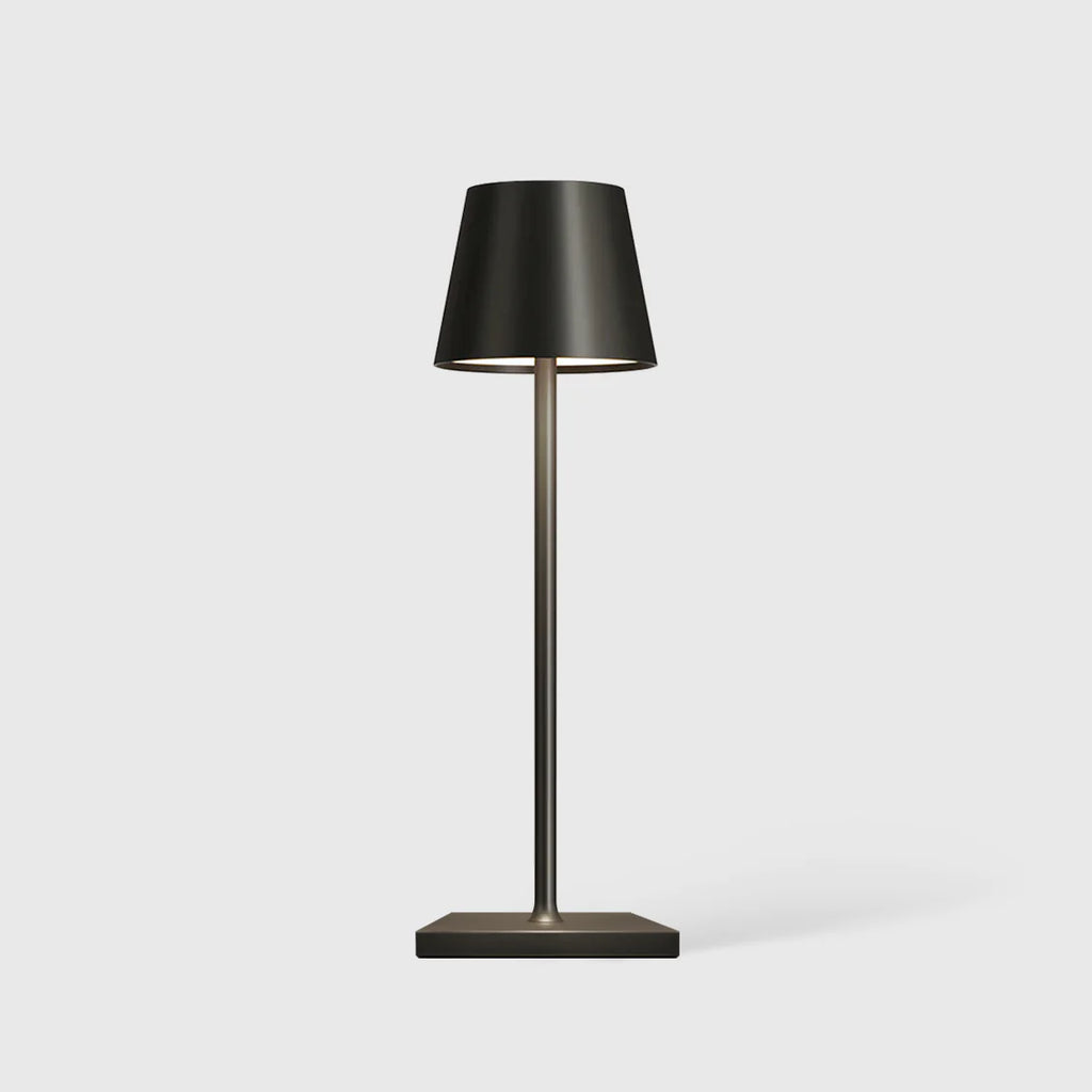 Helsinki-Dimmable table lamp