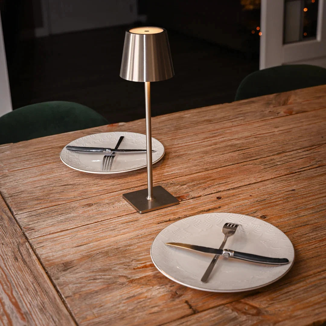 Helsinki-Dimmable table lamp