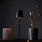 Helsinki-Dimmable table lamp